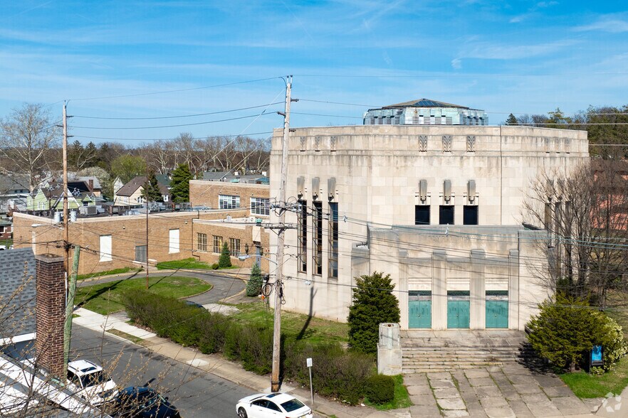 735-747 Broadway, Paterson, NJ à vendre - Photo du bâtiment - Image 2 de 12