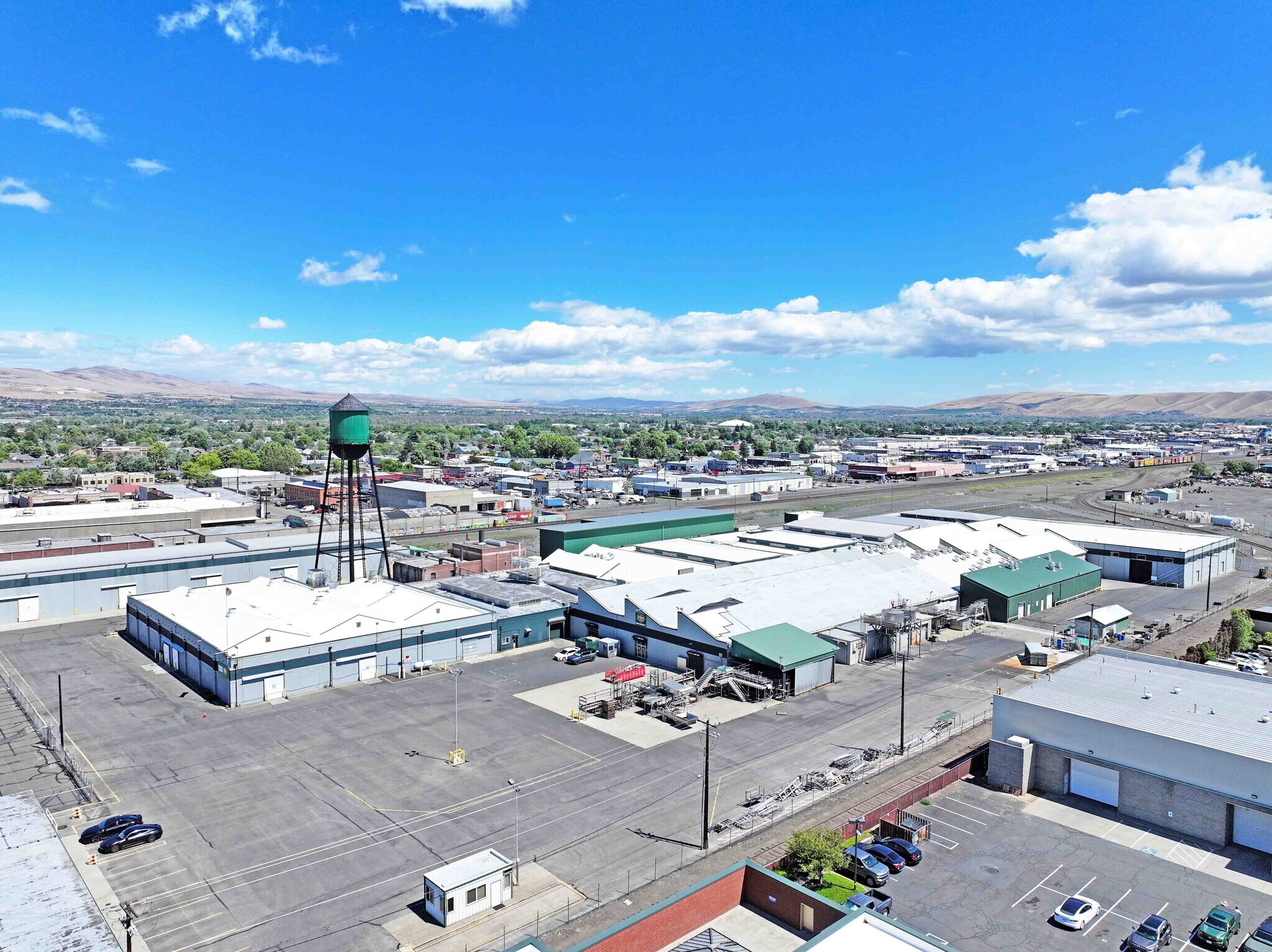 108 W Walnut St, Yakima, WA à vendre Photo du bâtiment- Image 1 de 33