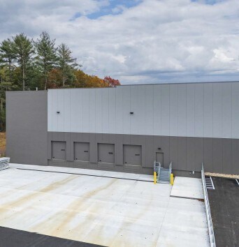 55 Dever Dr, Taunton, MA à louer - Photo du bâtiment - Image 3 de 3