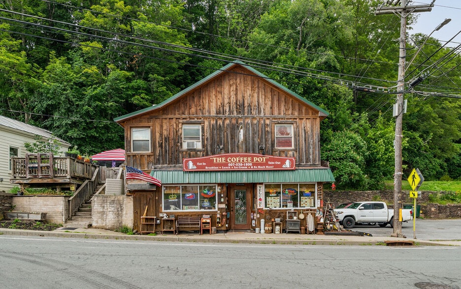 581 Main St, Hobart, NY for sale - Building Photo - Image 1 of 8
