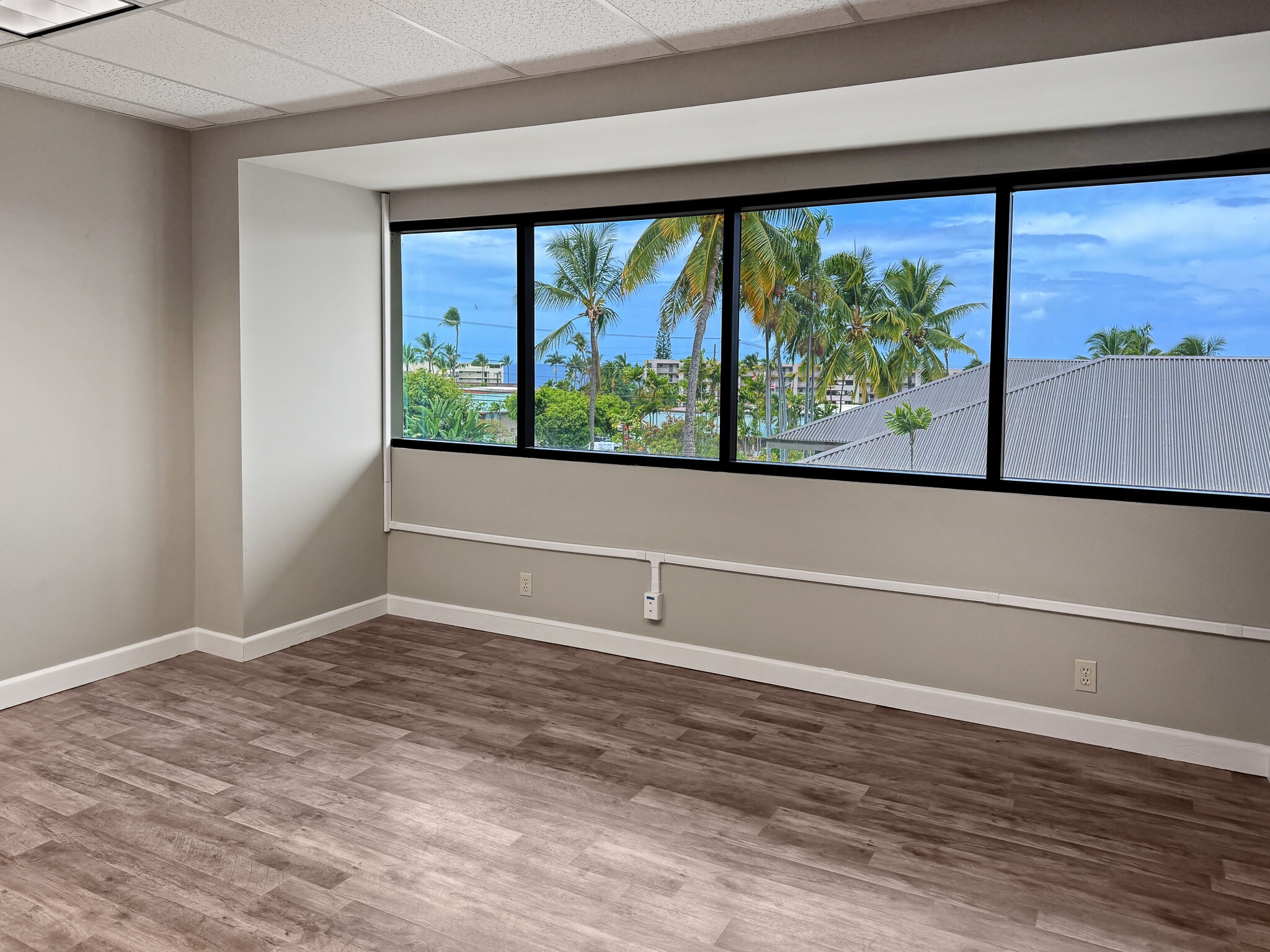 75-167 Hualalai Rd, Kailua Kona, HI for lease Interior Photo- Image 1 of 11