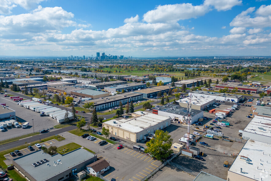 2180-2204 39th Ave NE, Calgary, AB for lease - Aerial - Image 2 of 5