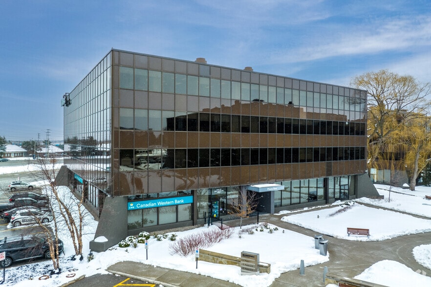 2000 Argentia Rd, Mississauga, ON for lease - Building Photo - Image 2 of 11
