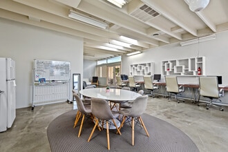 1108 Tamarind Ave, Los Angeles, CA for sale Interior Photo- Image 1 of 5