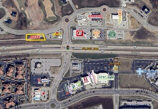 8500 N Shoal Creek Valley Dr, Kansas City, MO - AERIAL map view