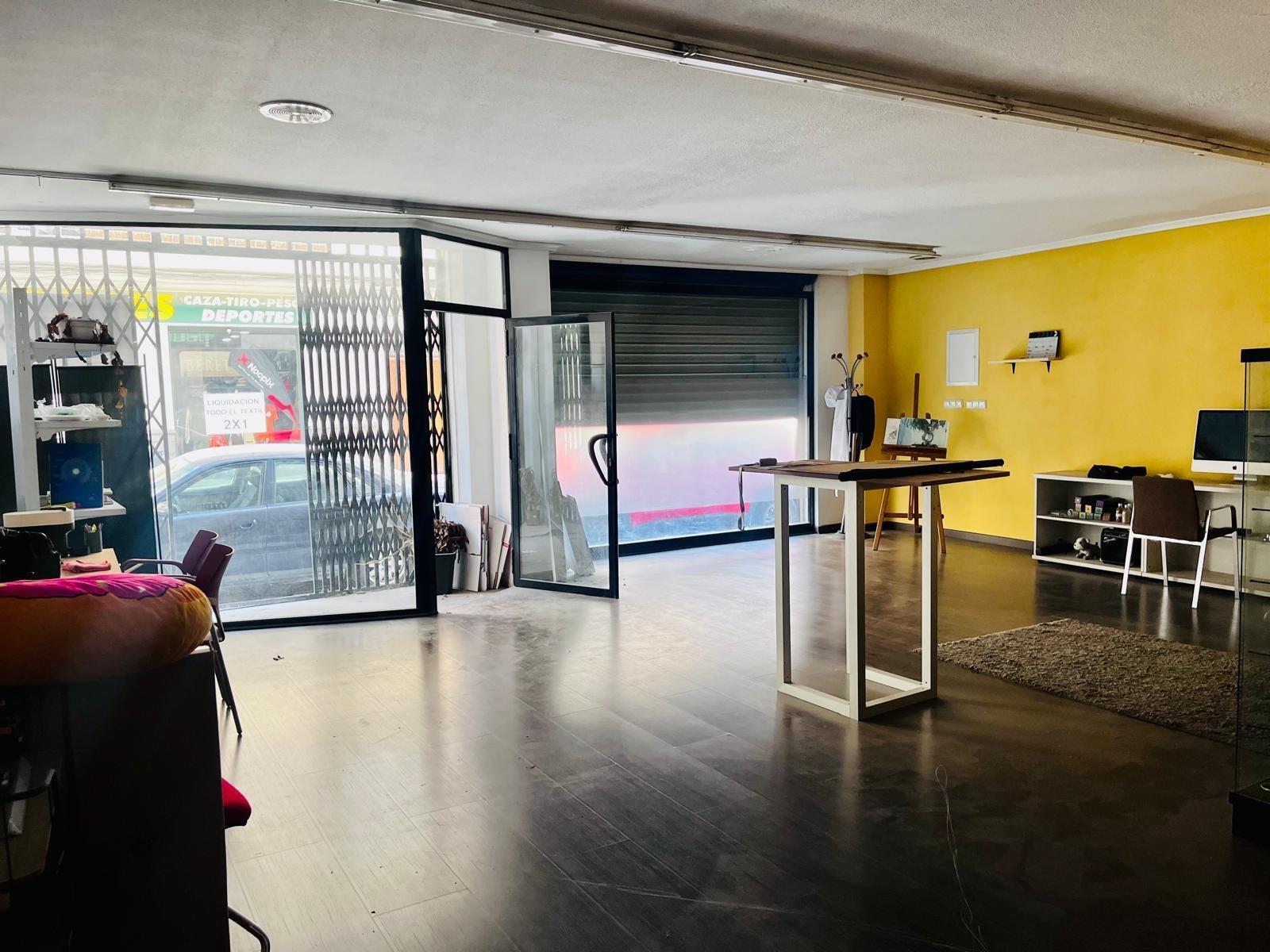 Retail in Elche, Alicante for sale Interior Photo- Image 1 of 12