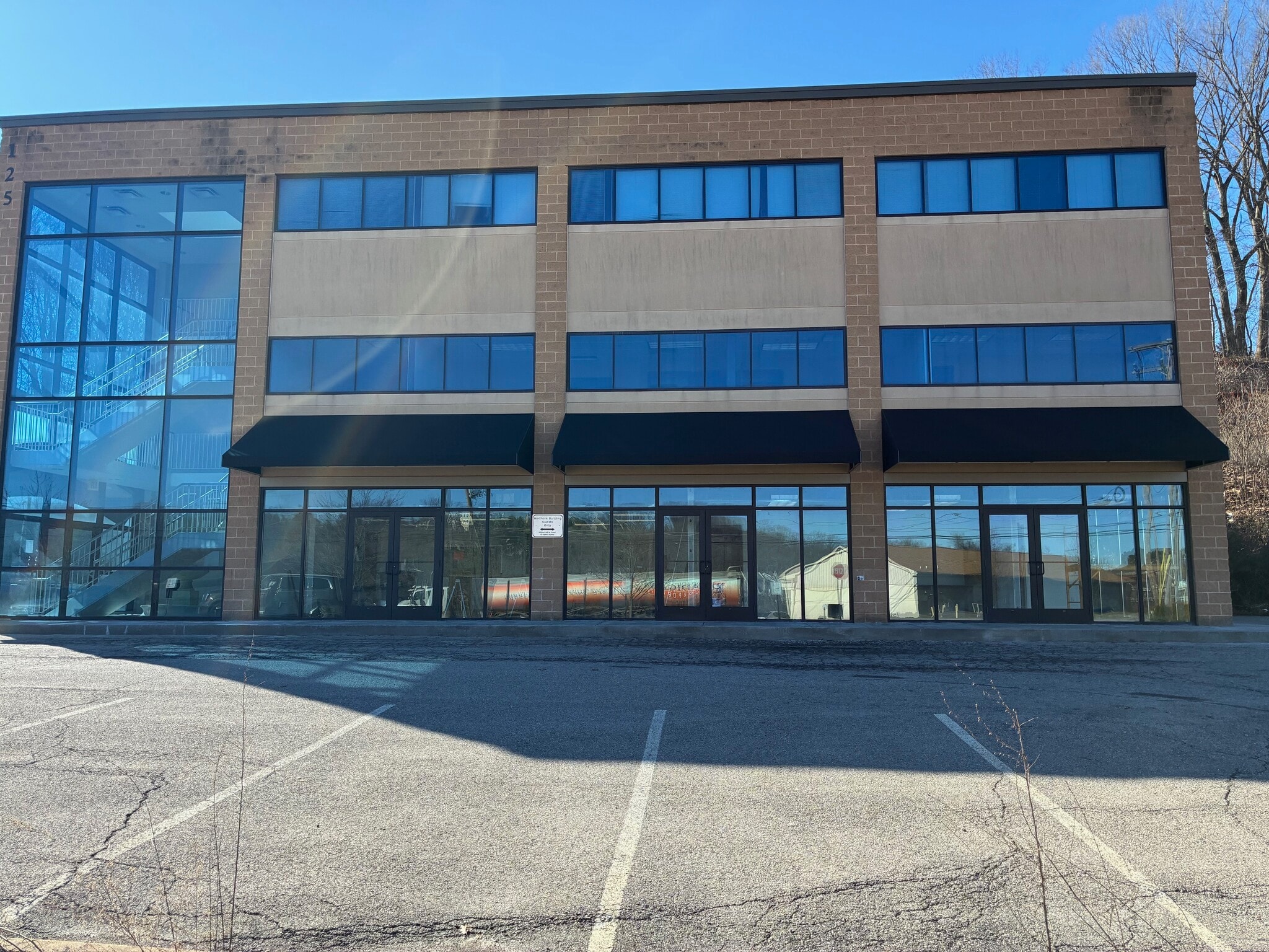 125 Warrendale Bayne Rd, Warrendale, PA for lease Building Photo- Image 1 of 6
