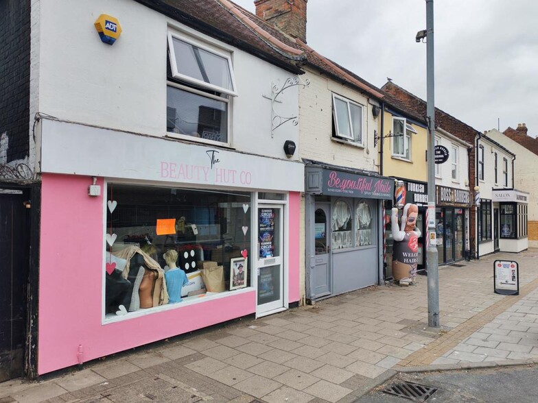 78 High St, Great Yarmouth for lease - Building Photo - Image 2 of 3
