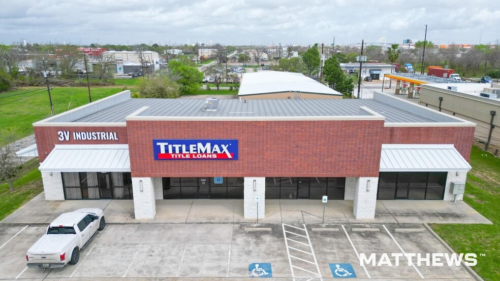 1112 W Main St, La Porte, TX for lease - Building Photo - Image 2 of 4