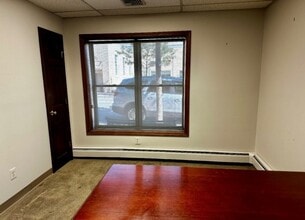 10 Fairmount Ave, Chatham, NJ for lease Interior Photo- Image 2 of 5