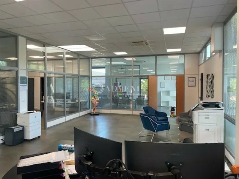 Office in Bussy-Saint-Martin for lease Building Photo- Image 1 of 9