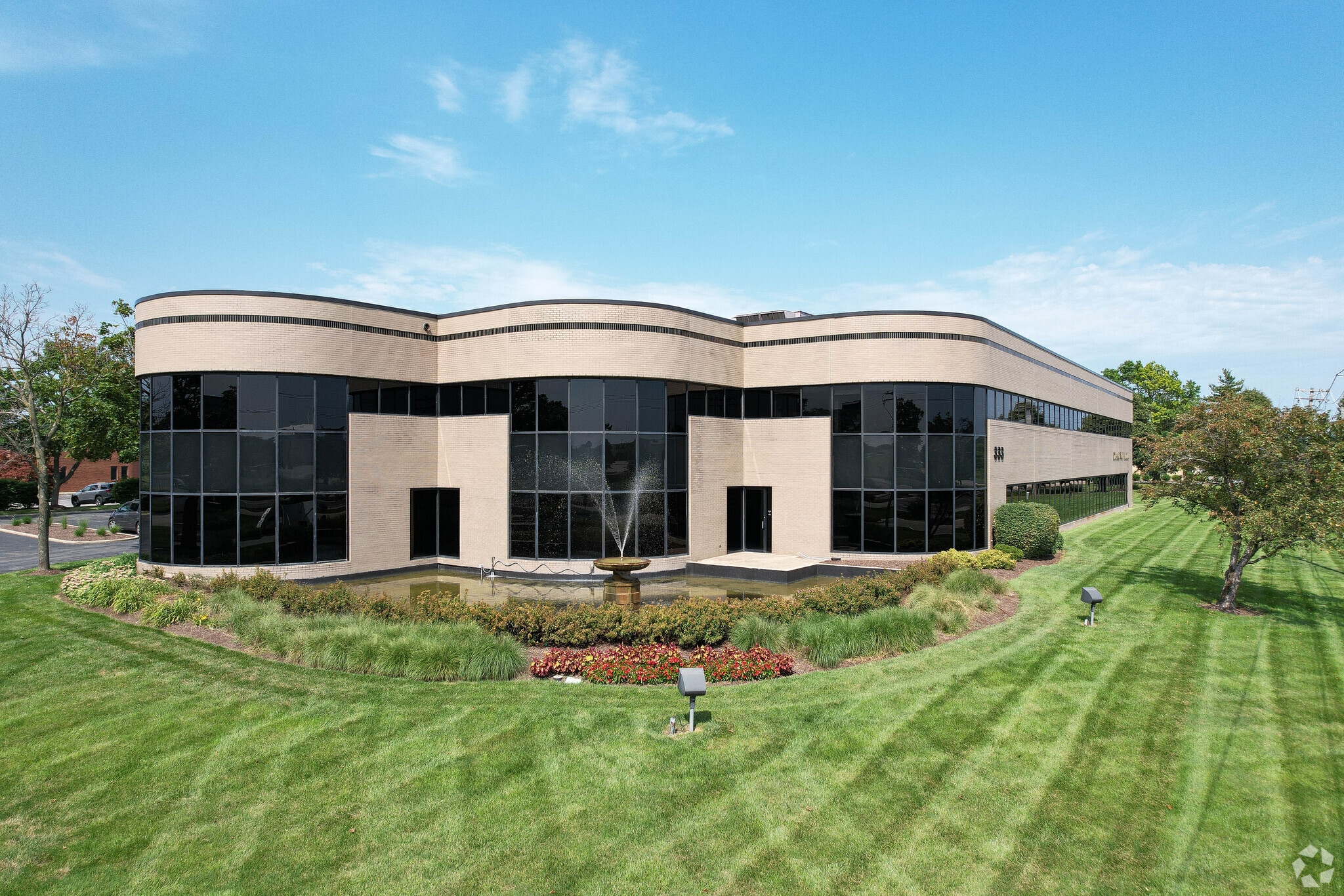 333 Salem Pl, Fairview Heights, IL à louer Photo principale- Image 1 de 9