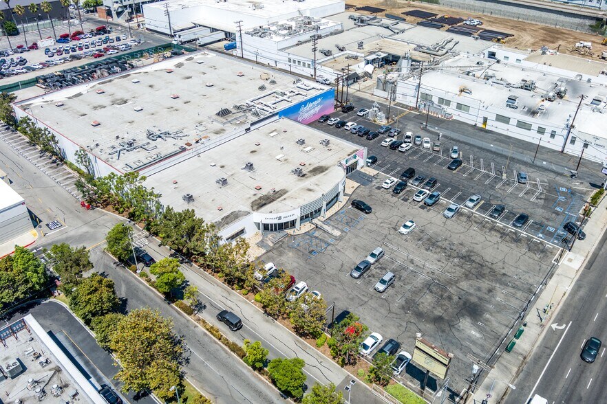 3485 S La Cienega Blvd, Los Angeles, CA à louer - Aérien - Image 2 de 18