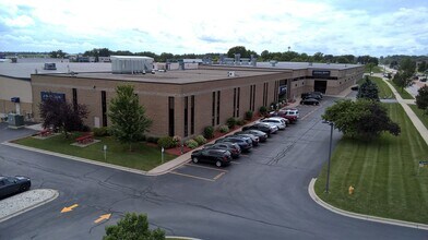 1711 Scheuring Rd, De Pere, WI à louer Photo intérieure- Image 1 de 1