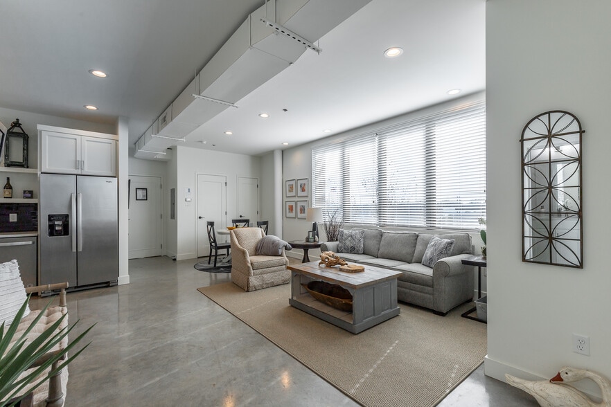 27 W 19th St, Chattanooga, TN for lease - Interior Photo - Image 2 of 7