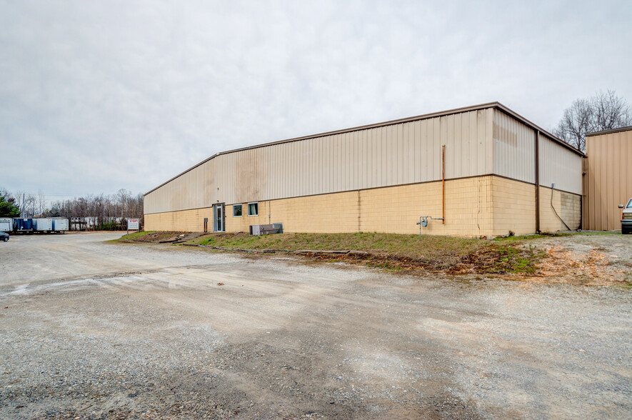 1761 Old Columbia Rd, Dickson, TN for sale - Building Photo - Image 1 of 1