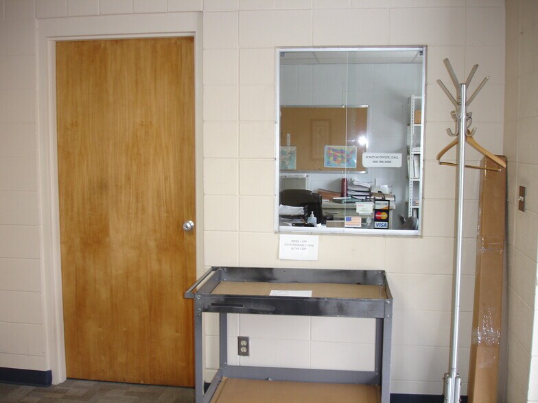 340 Oak Ave S, West Salem, WI à louer - Photo du bâtiment - Image 3 de 13