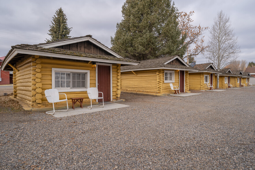 1001 Main St, Ashton, ID for sale - Building Photo - Image 1 of 1