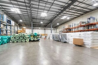 9611 NE Sunderland Ave, Portland, OR for lease Interior Photo- Image 2 of 7