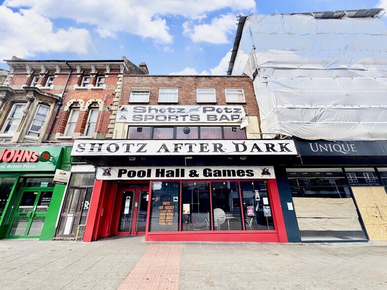 23 High Street N, Dunstable à louer - Photo du bâtiment - Image 1 de 3