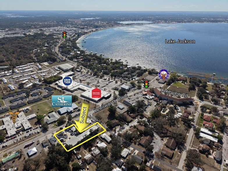 2914 Kenilworth Blvd, Sebring, FL à vendre - Photo du bâtiment - Image 3 de 55