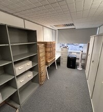 14 Lyon Rd, Harrow à louer Photo intérieure- Image 2 de 5