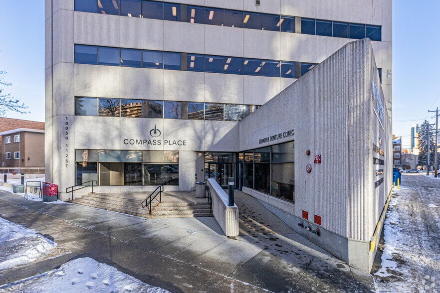 10050 112 St NW, Edmonton, AB à louer - Photo du bâtiment - Image 2 de 26