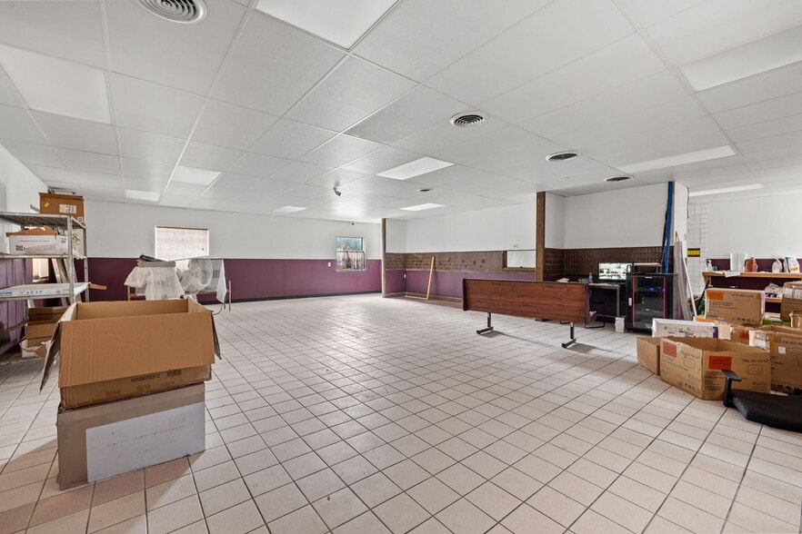 4917 Gall Blvd, Zephyrhills, FL for sale - Building Photo - Image 3 of 12