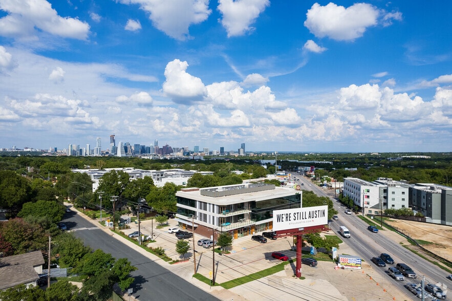2330 S Lamar Blvd, Austin, TX à louer - Aérien - Image 2 de 5