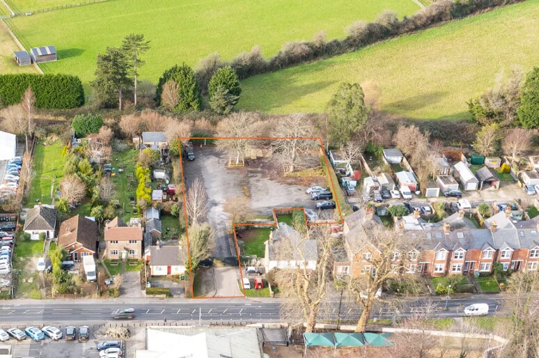 25 London Rd, Pulborough for sale - Aerial - Image 1 of 4