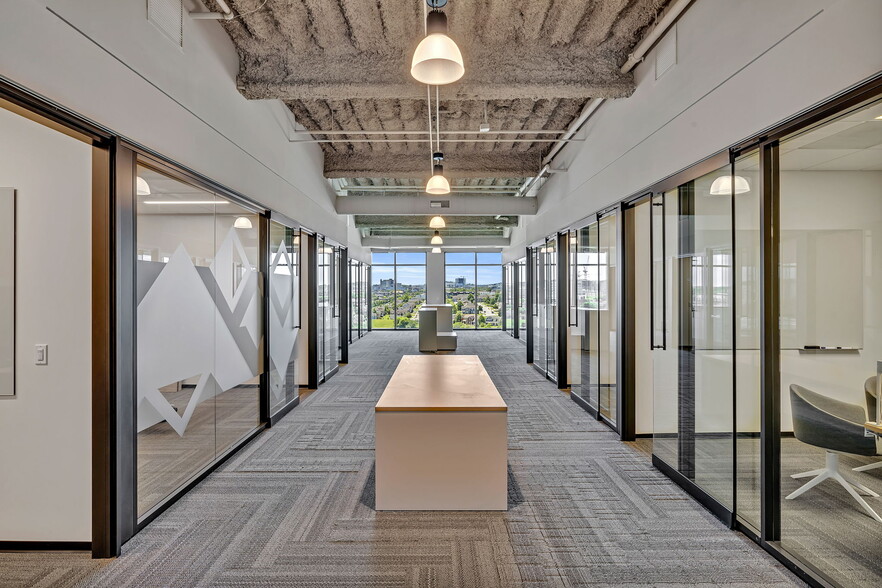 500 11th Ave N, Nashville, TN for lease - Interior Photo - Image 3 of 31
