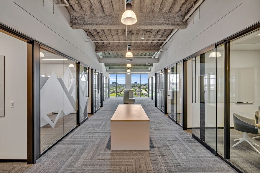 500 11th Ave N, Nashville, TN à louer - Photo intérieure - Image 3 de 31