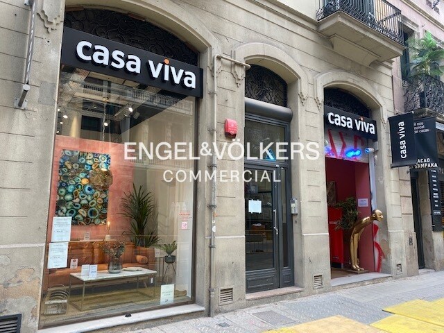 Retail in Barcelona, Barcelona for lease Primary Photo- Image 1 of 5