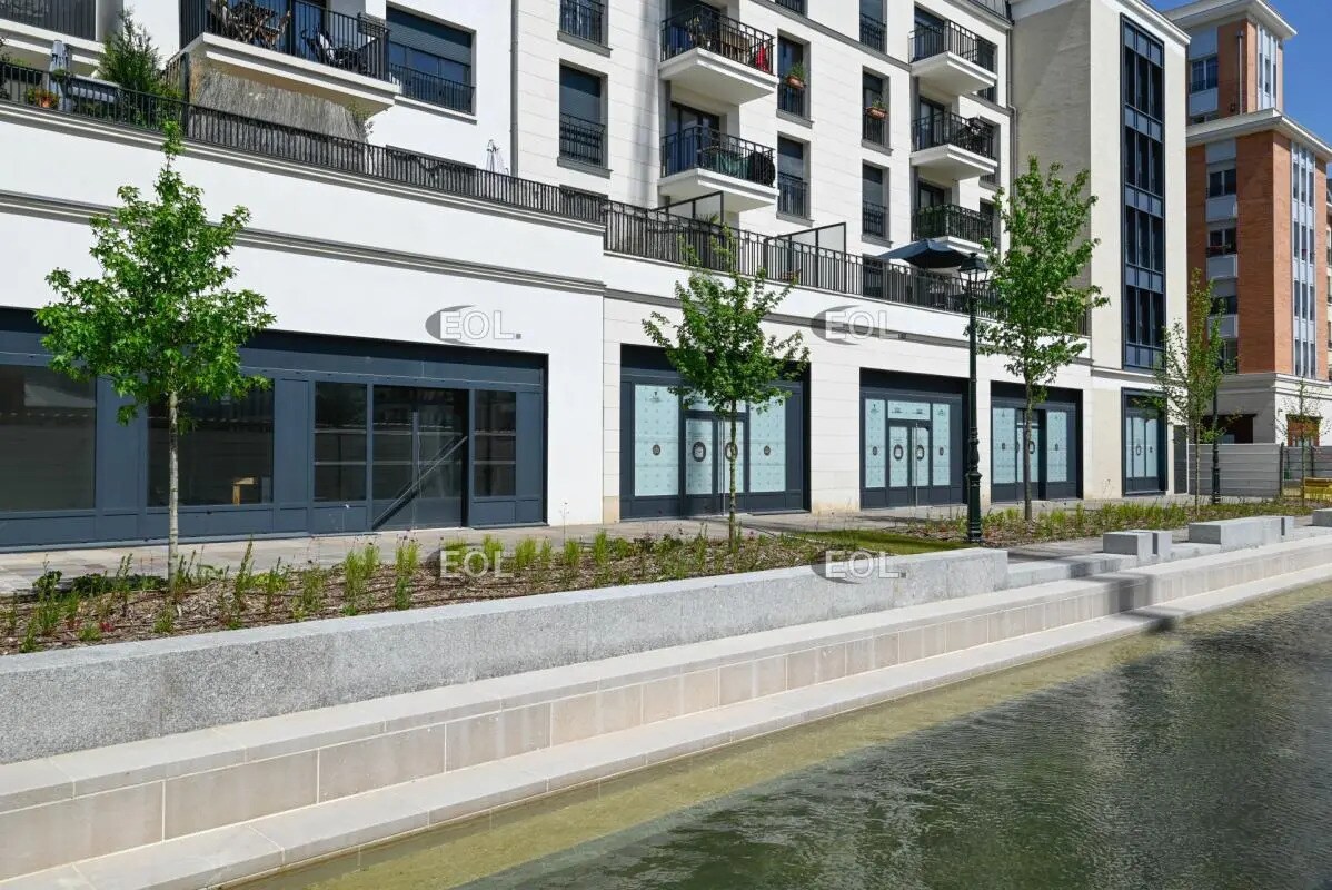 411 Avenue Du Général De Gaulle, Clamart à louer Photo du bâtiment- Image 1 de 5