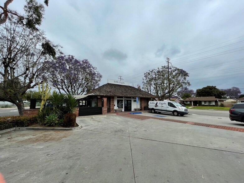 3400-3500 Los Coyotes Diag, Long Beach, CA à louer - Photo du bâtiment - Image 3 de 7