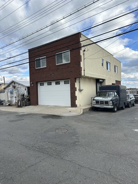 20 Fullerton Ave, Yonkers, NY à louer - Photo du bâtiment - Image 2 de 16