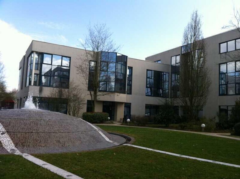 1 Avenue De L 'Atlantique, Les Ulis for lease - Building Photo - Image 3 of 17