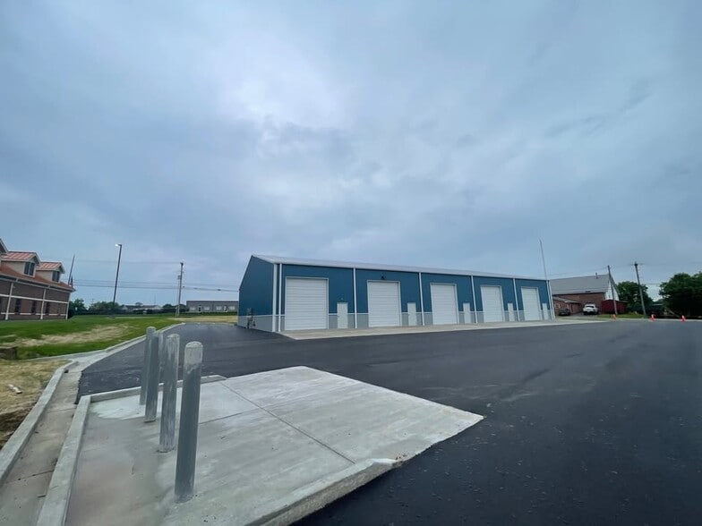 101 John C Watts dr, Nicholasville, KY for sale - Building Photo - Image 2 of 24