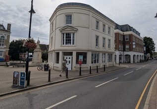 2 Clarence St, Staines à louer Photo intérieure- Image 1 de 3