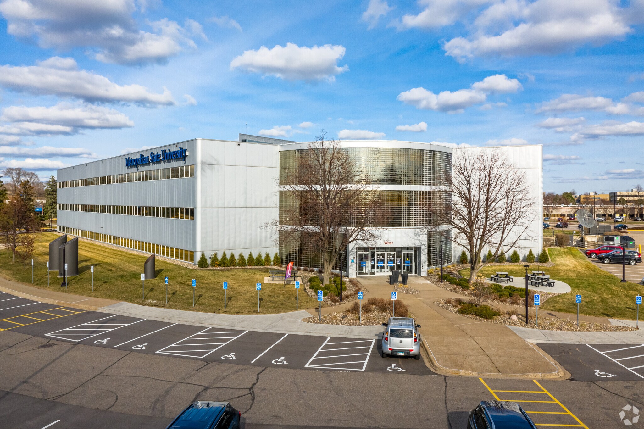 1450 Energy Park Dr, Saint Paul, MN à louer Photo principale- Image 1 de 14