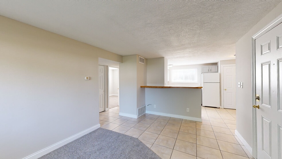 4824 Northcrest Dr, Fort Wayne, IN for sale - Matterport 3D Scan - Image 2 of 17