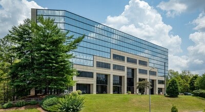 15 Century Blvd, Nashville, TN for lease Building Photo- Image 2 of 5