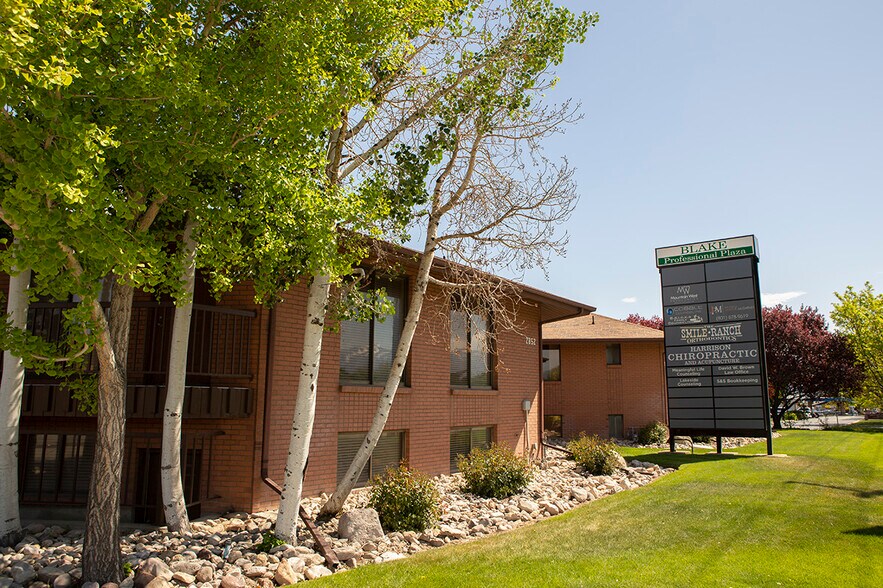 2832 W 4700 S, Salt Lake City, UT à louer - Photo du bâtiment - Image 2 de 6