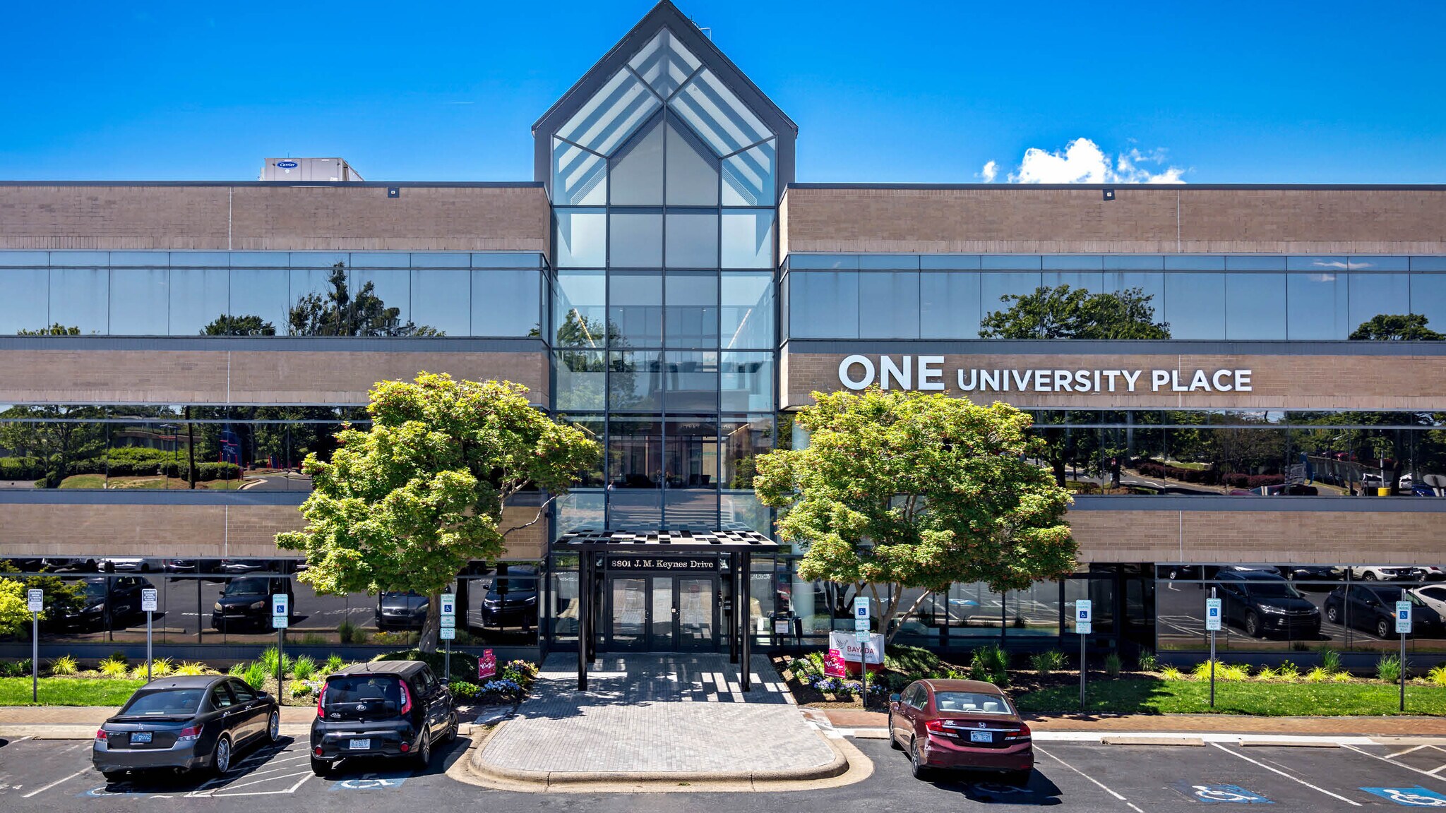 8801 JM Keynes Dr, Charlotte, NC for lease Primary Photo- Image 1 of 32