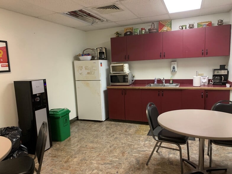 600 Kahelu Ave, Mililani, HI à louer - Photo intérieure - Image 3 de 5