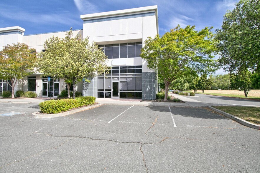 4725 Mangels Blvd, Fairfield, CA à louer - Photo du bâtiment - Image 2 de 14