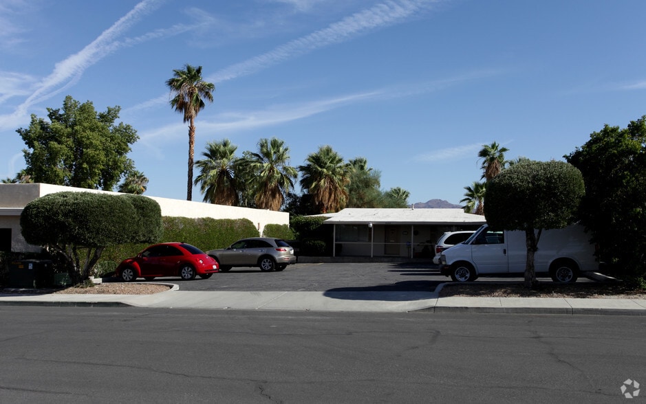 42414 Rancho Mirage Ln, Rancho Mirage, CA à vendre - Photo principale - Image 1 de 3