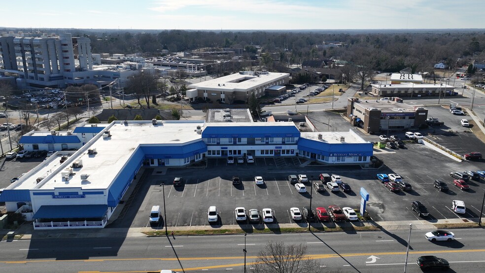 801 N Main St, High Point, NC for lease - Building Photo - Image 3 of 5