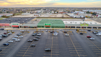 1000-1090 S Barrington Rd, Streamwood, IL for lease Building Photo- Image 2 of 3