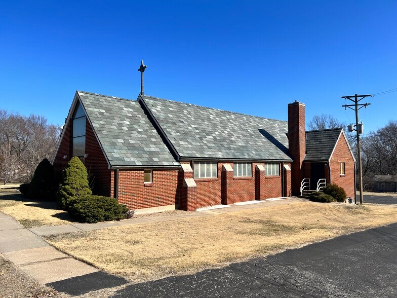 5757 Blue Ridge Blvd, Raytown, MO à vendre - Photo du bâtiment - Image 2 de 13